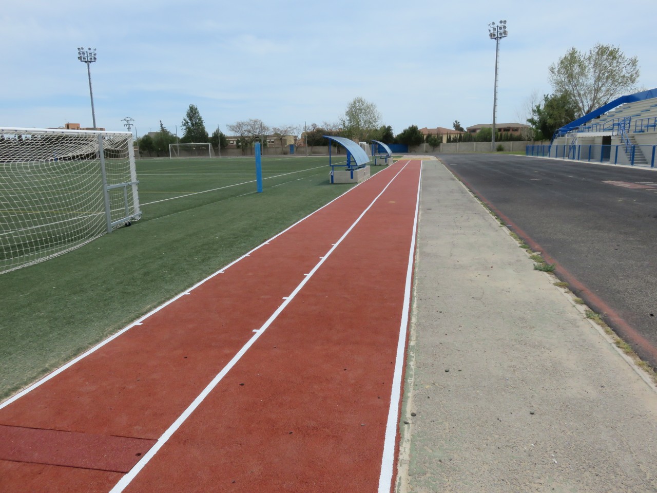 Recta de Salto de longitud en Polideportivo Los Olmos