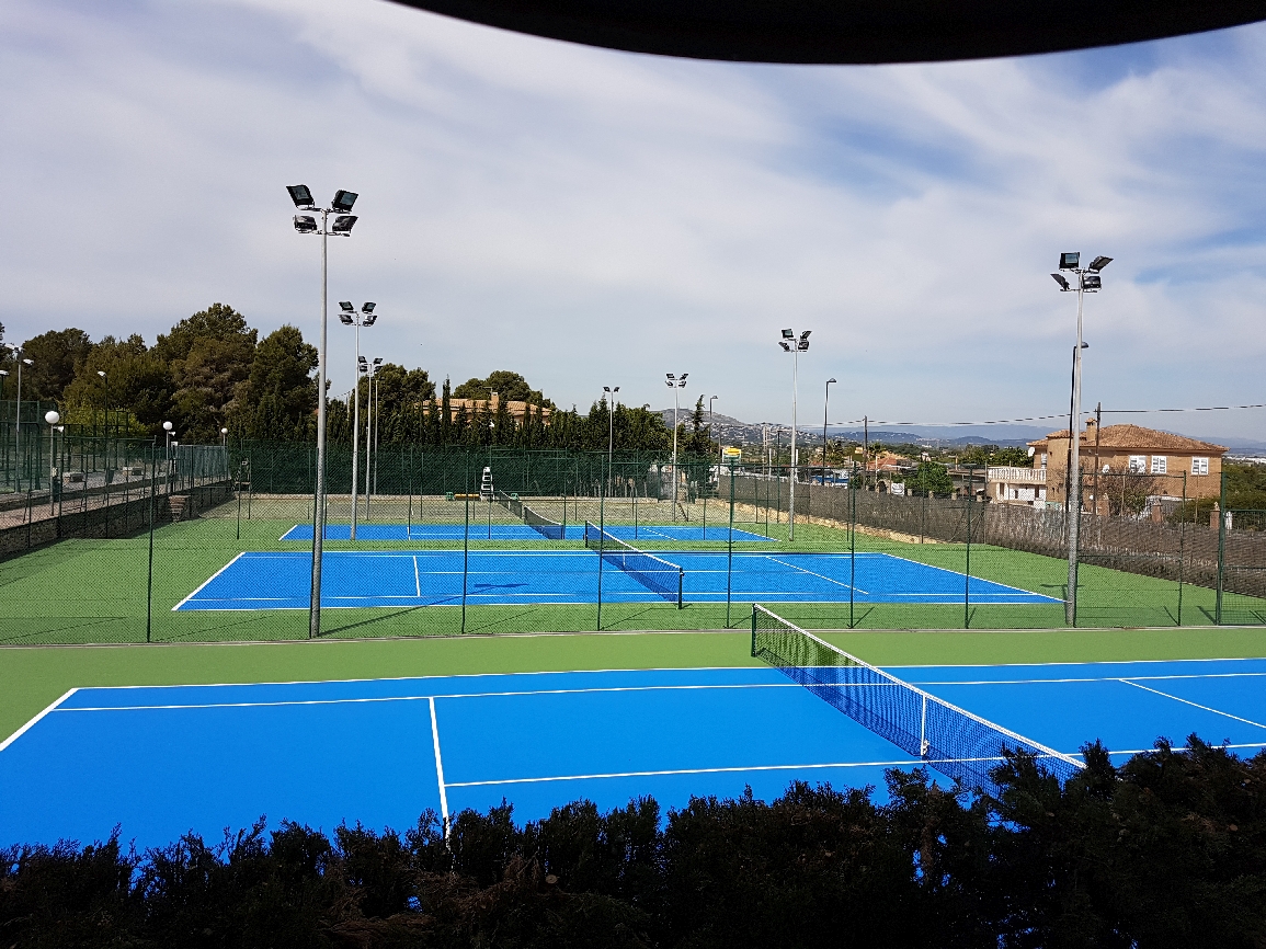3 pistas de Tenis TENISLIFE para el Polideportivo Anabel Medina del Ayuntamiento de Torrente (Valencia)