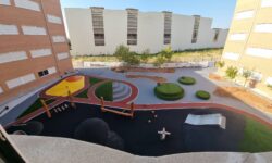 transf-patio-colegio-san-cristobal-castellon-despues-5