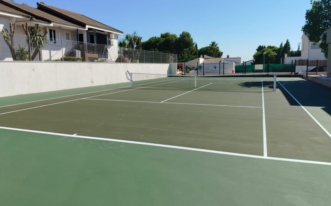 REHABILITACION PISTA DE TENIS EN VILLA  DE LUJO LA CAÑADA (VALENCIA)